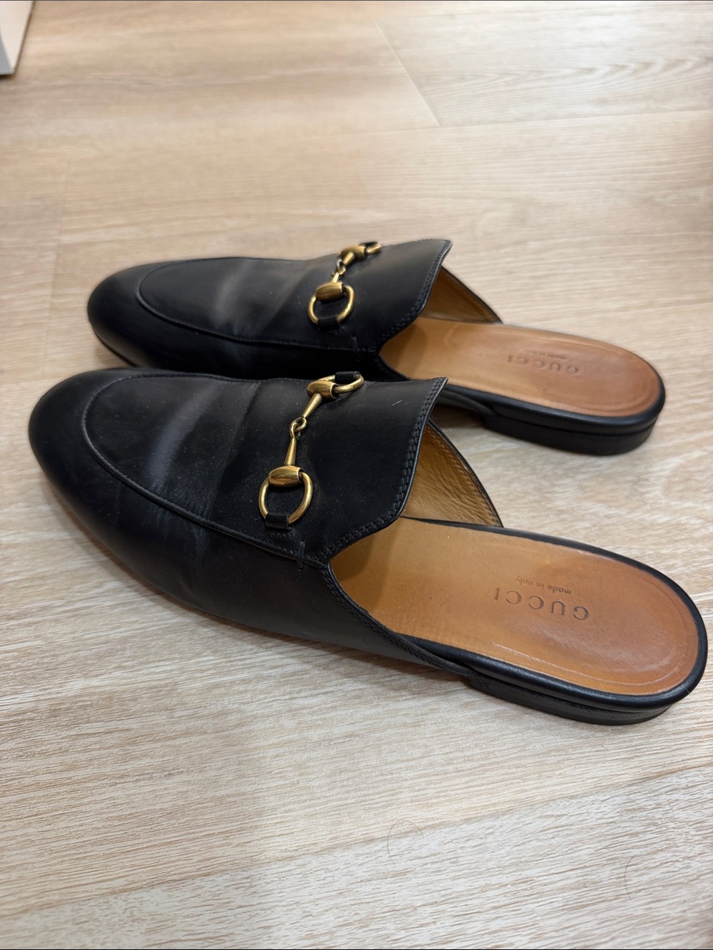 Gucci Black Leather Slip-On princetown loafers with Gold Horsebit - Picture 2 of 6